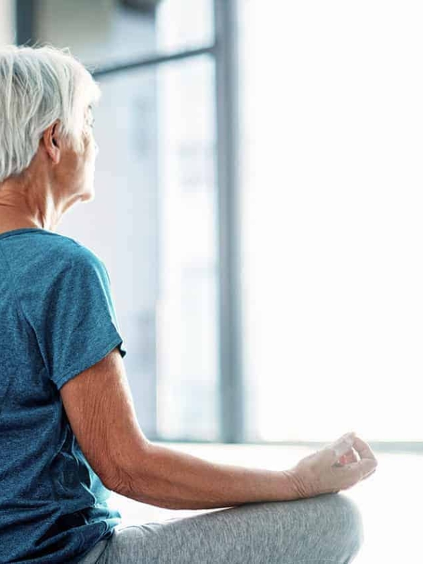 Memulai Meditasi di Usia Platinum, Begini 3 Tips Sederhananya