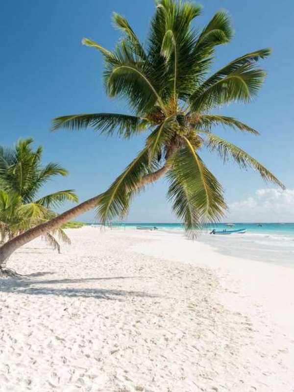 5 Pantai Pasir Putih yang Layak Dikunjungi, Mahapuan Harus Tahu