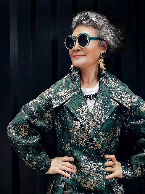 Chic Grandmas: Komunitas Influencer usia 60, Bukti Pesona Tak Lekang Oleh Waktu