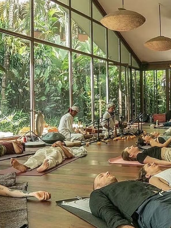 5 Rekomendasi Tempat Yoga Retreat Terbaik di Bali